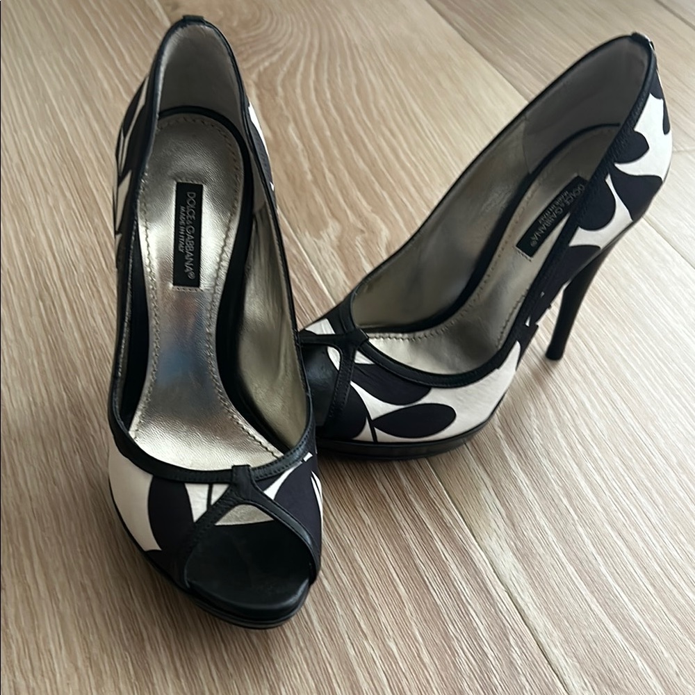 Dolce & Gabbana Black and White Floral Heels